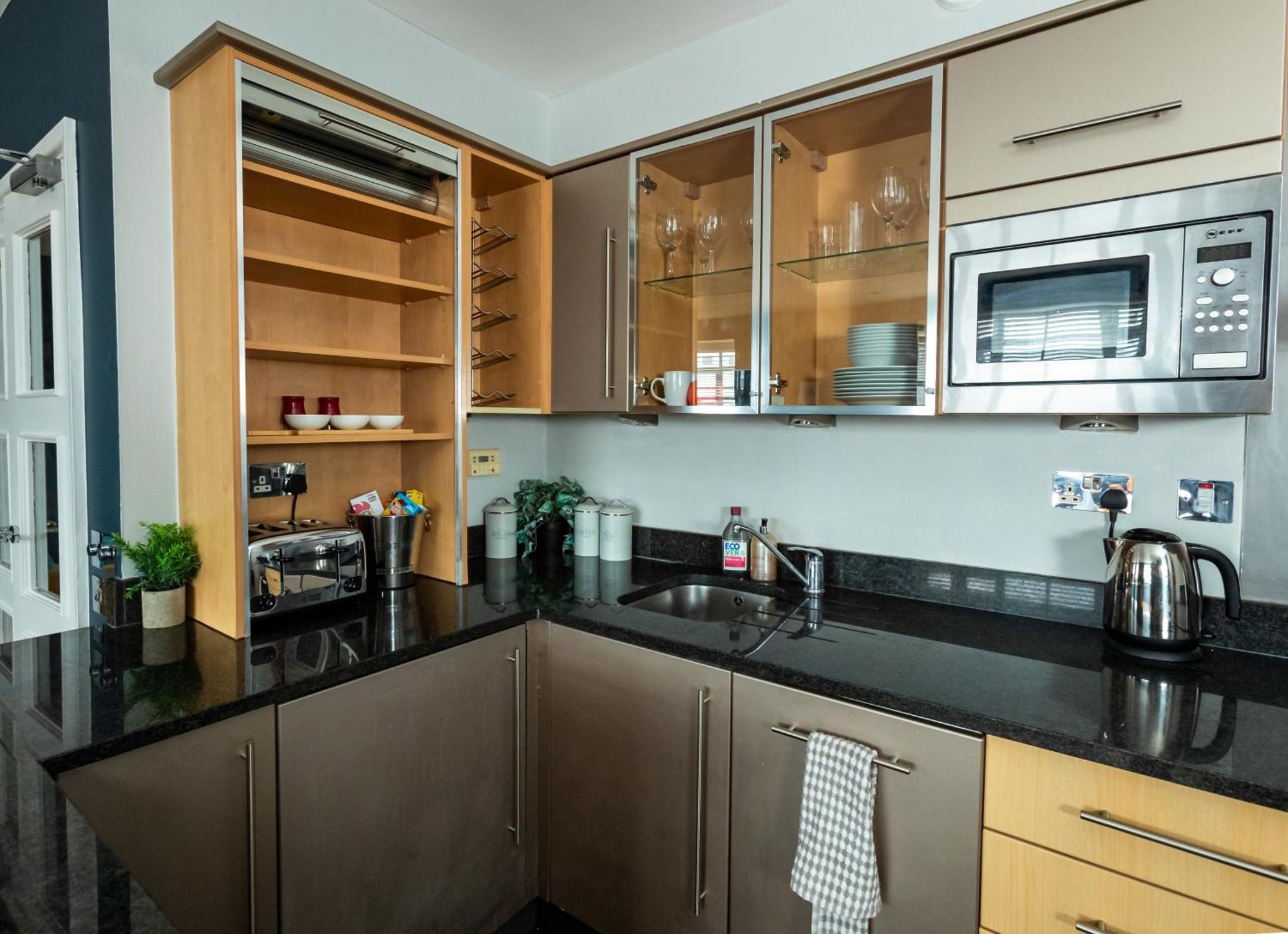 Executive Apartment, City Central 브라이턴 외부 사진